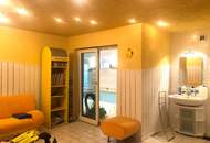 Panorama- & Wohlfühloase am Dunkelsteinerwald mit Hallenbad. Top-Lage zu einem Preis, der zum Zugreifen einlädt.