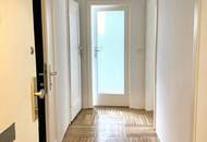 Ruhige, renovierte, gut angelegte, 2-Zimmer-Wohnung im Cottage, nähe Türkenschanzpark mit neuer Küche!