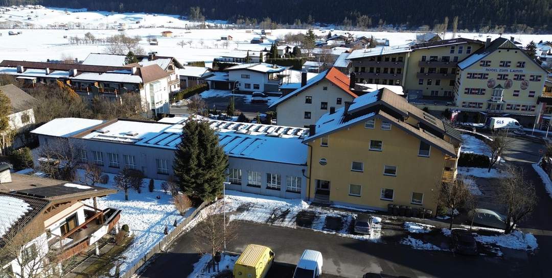 Großzügiges Bürogebäude mit vielseitigen Nutzungsmöglichkeiten in Tarrenz!