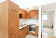 Provisionsfrei! Rendite: 3,5%: noch 1,5 Jahre vermietet-südseitiger Townhouse-Gartentraum/Ruhelage