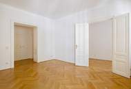 Das Stadtleben in Ruhe genießen: Stil-Altbauwohnung in lebendiger Lage an der Grenze 7./8. Bezirk