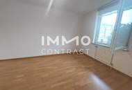 Erstbezug nach schöner Renovierung. Sehr aparte 2-Zimmer- Wohnung mit 12m² Loggia