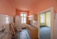 ++H7++ 2-Zimmer Altbau-Wohnung (sanierungsbedürftig), viel Potenzial!