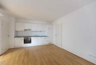 Anton-Baumgartner-Straße - repräsentative 3 Zimmer DG-Wohnung mit Terrasse und Garage