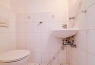 2,5 Zimmer, viel Charme & ein Innenhof zum Verlieben