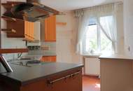 2-Zimmer-Wohnung mit kleinem hofseitigem Balkon, 5 Min Fußweg zum 1.Bz.!