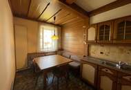 Ein großes Familien-Wohnhaus zum Renovieren, Bastlertraum, wenig Garten