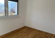 Exklusive Doppelhaushälfte mit Pool