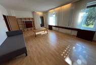 Mehr Raum, mehr Möglichkeiten - vielseitiges Zweifamilienhaus mit Gartenidylle!