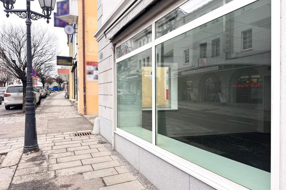 Zentral. Sichtbar. Vielseitig. – Geschäftsfläche im Herzen der Stadt, Gewerbeobjekt-miete, 766,35,€, 4150 Rohrbach