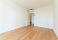 Ab Oktober! Erstbezug! Klimatisierte 2-Zimmer-Balkonwohnung inkl. Stellplatz zu vermieten!