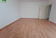 In wenigen Schritten in der Fußgängerzone – geräumige Genossenschaftswohnung in bester Lage