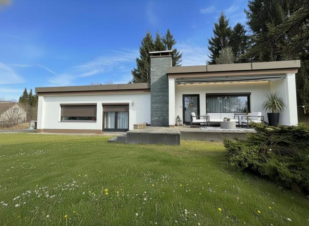 Bungalow mit Entwicklungspotenzial auf großzügigem Grundstück in naturnaher, sonniger Lage in Viktring