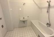 2 Zimmer Altbauwohnung in der Storchengasse + 1 hofseitiger Balkon mit ca. 5,60 m² - nur ca. 3 - 4 Gehminuten zu den U-Bahnen U4 &amp; U6