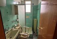 Verborgenes Juwel: Sanierungsbedürftige Stadtvilla in Traumlage mit Potenzial!