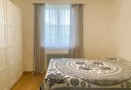 Einfamilienhaus und Gästehaus auf großem Grundstück, Pool und Schneebergblick!