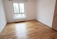 Helle 2-Zimmerwohnung mit Balkon in den Innenhof! (Mietbeginn 01.09.2026)