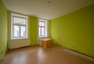 ++NEU++ 3-Zimmer ALTBAUWOHNUNG (sanierungsbedürftig) in ruhiger Lage!