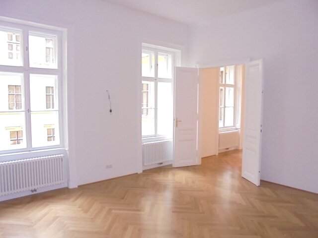 Erstbezug nach Sanierung! Altbauhauptmiete in Stadpalais Nähe Schwarzenbergplatz!