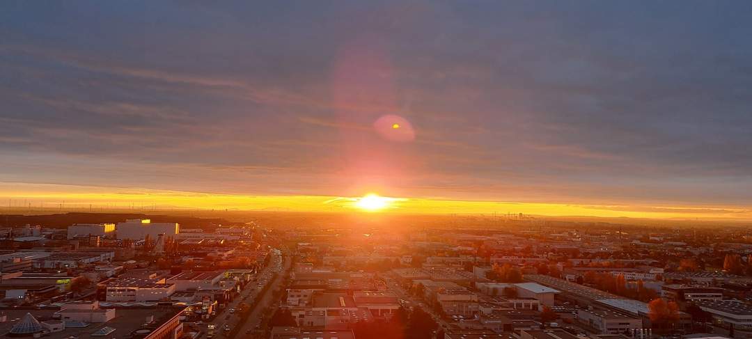 Exklusive Wohngelegenheit mit Weitblick! 2min U1 - 8min to UNO/VIC