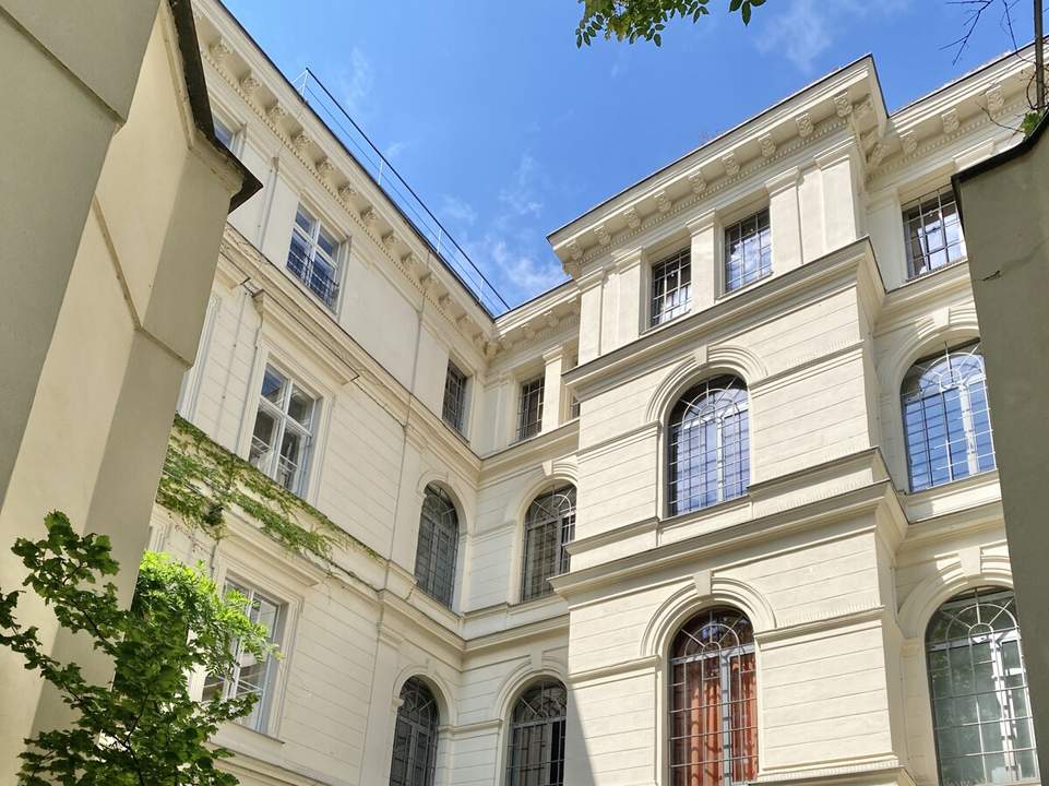 Loft-Büro in alter Dampfmaschinenfabrik