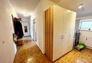 ***OPEN HOUSE Freitag, 23. Mai 2025 13 - 15 Uhr*** Klimatisierte Dachgeschosswohnung mit großzügiger Dachterrasse