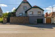 Sonniges Familienhaus in erhöhter Lage – Stadthaus mit Garten und Terrassen in Hollabrunn!