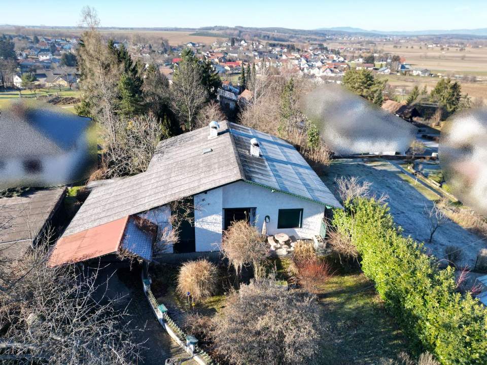 Bungalow mit gepflegten Garten am Ende einer Sackgasse