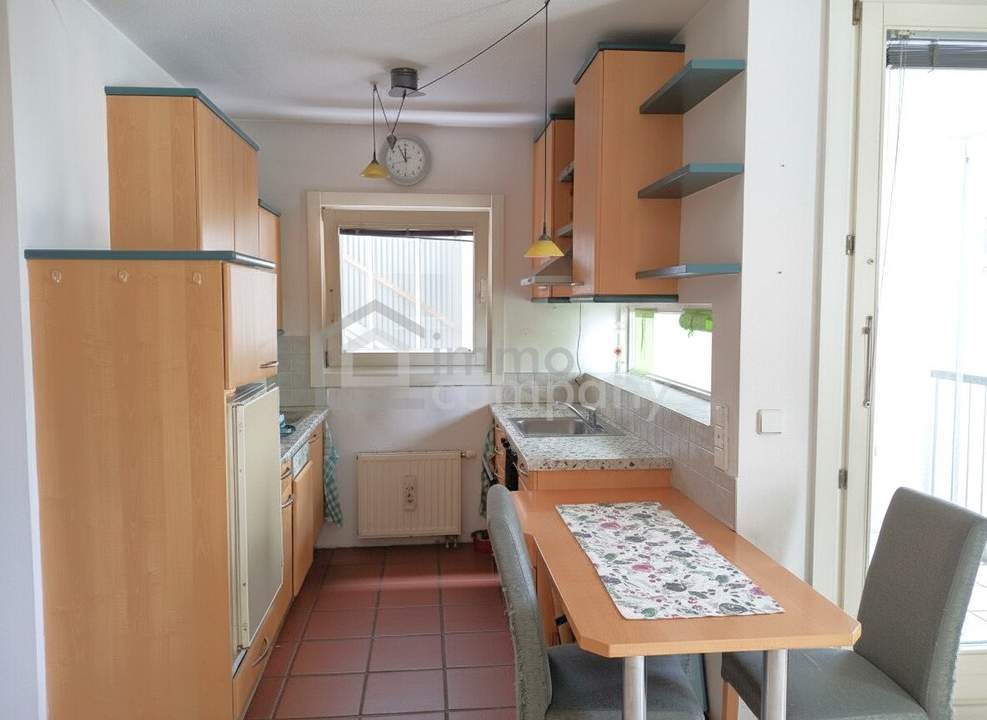 Moderne 2-Zimmer Wohnung mit Loggia und Garage – Top Lage!