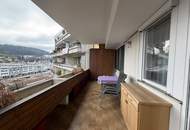 Lichtdurchflutete 3 Zimmer Wohnung mit Grünblick