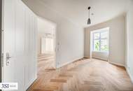Wohnen beim Schloss Belvedere: Erstbezug im Stilaltbau mit 2 Balkonen und Klimaanlage!