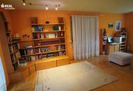 Bungalow in Siedlungsrandlage mit sensationellem Garten und Sauna-Bereich