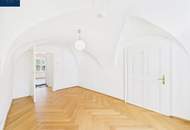 Historische Eleganz trifft modernen Wohnkomfort - Top 2 Wohnung