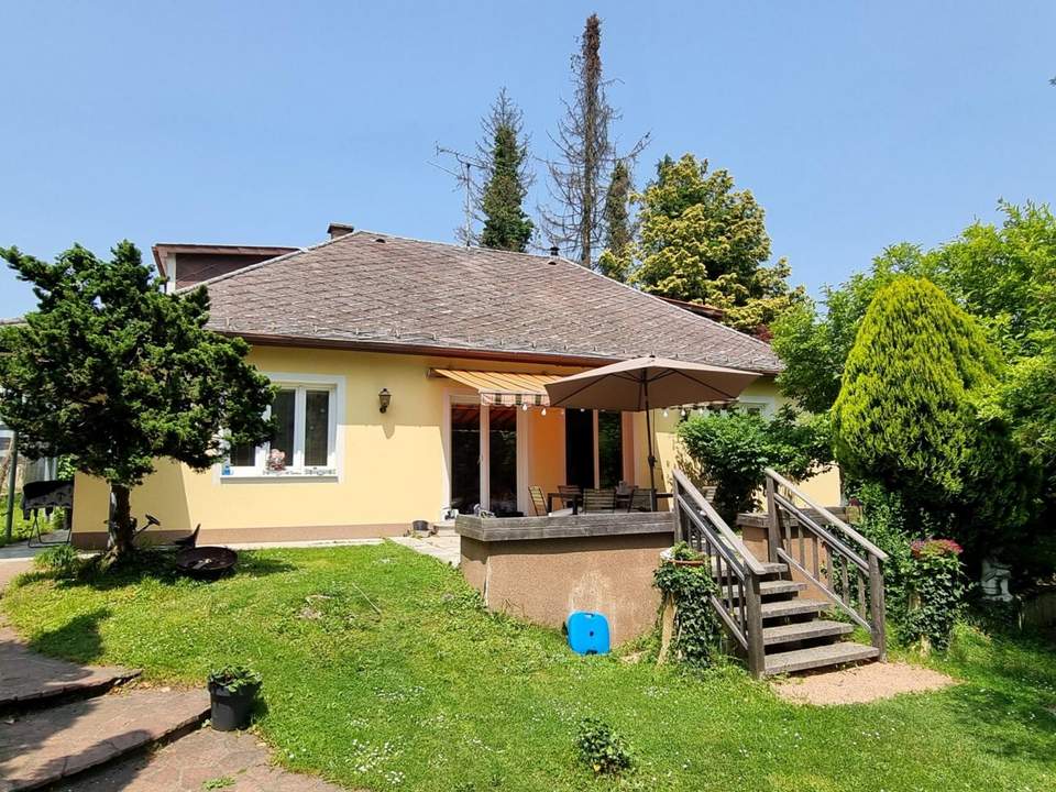 "In Kaufabwicklung!" EINFAMILIENHAUS IN SONNIGER LAGE MIT SCHÖNEM GARTEN