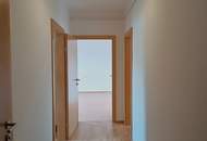 15549 Top Wohnung mit Balkon, Top Lage!