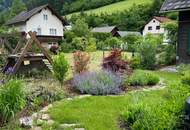 Zwei Häuser, ein Grundstück: Ihr neues Zuhause mit laufenden Mieteinnahmen