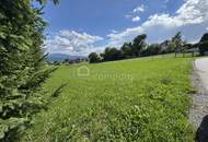 Sonniges Baugrundstück mit traumhaftem Fernblick in St. Martha