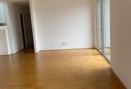4-ZIMMER | LUXUS IM HERZEN DER STADT | TRAUMHAFTE DG-WOHNUNG | 95M² TERASSEN - AB OKTOBER