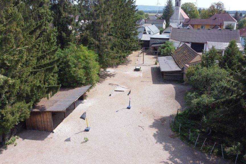 "Projektliegenschaft mit Entwicklungspotenzial!", Grund und Boden-kauf, 2486 Baden