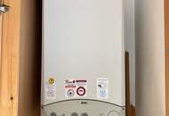 "Under Construction " Wohnung zum Sanieren.