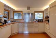 NEU! Raum für heute – Potenzial für morgen: Villa mit großem Baulandgrundstück