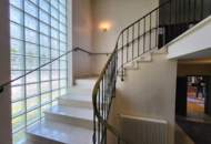 "NEUER PREIS!" GEPFLEGTES EIN- ODER ZWEIFAMILIENHAUS MIT POOL UND FERNBLICK