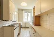 Nußwaldgasse - sanierungsbedürftige Neubaugarconniere mit separater Einbauküche zu verkaufen