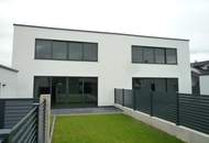 Großzügige Linke Seite Doppelhaushälfte 4a mit 2 Wohnungen in sonniger Ruhelage!