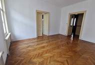Mögliches Paradies > verschiedenste Umbaumöglichkeiten > sanierungsbedürftige 4 Zimmer plus in guter Lage des 6..