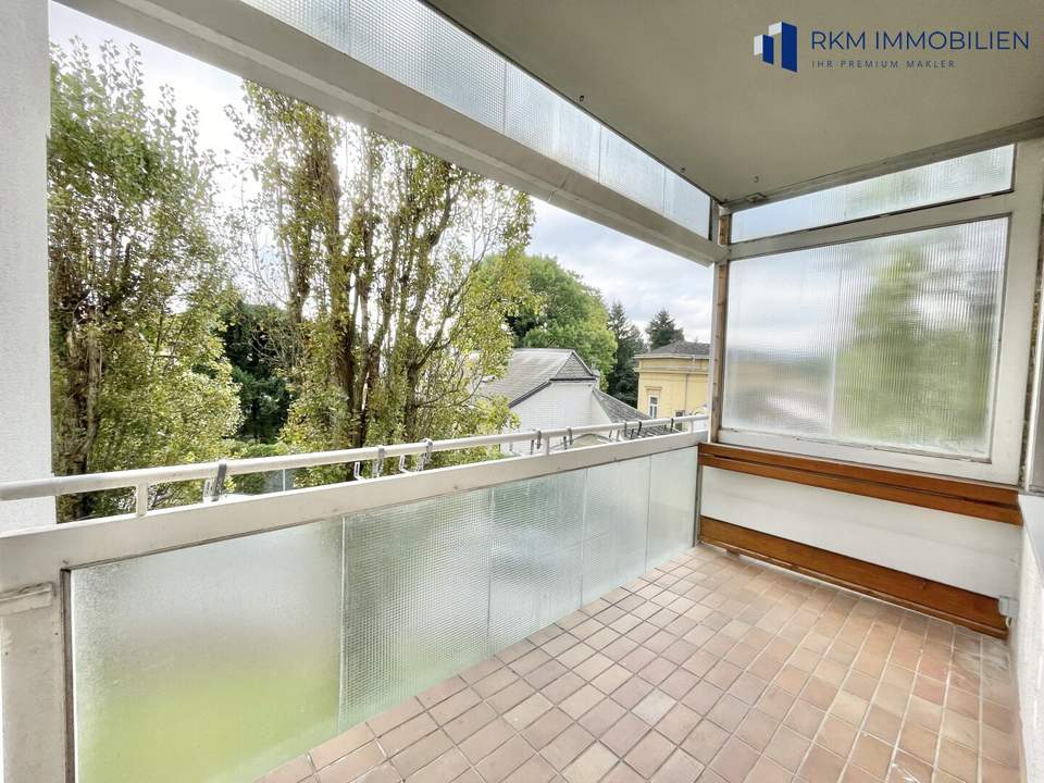 Ruhige helle 3-Zimmer-Wohnung mit Loggia