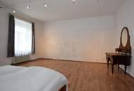 Geschichtsträchtiges Wohnhaus mit großem, uneinsehbarem Garten in Kilb