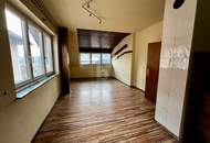 SUPER LAGE MITTEN IM ZENTRUM MIT VIEL POTENTIAL