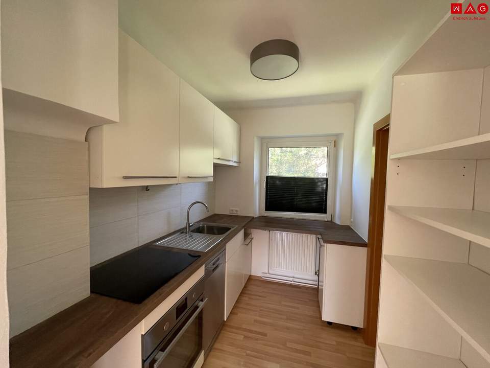 Praktisch aufgeteilte 47m² große 3 Zimmer Wohnung mit Küche und BESTPREISGARANTIE!