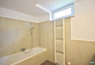 Helle 5-Zimmer-Wohnung mit Westbalkon, Klimaanlage und Tiefgarage